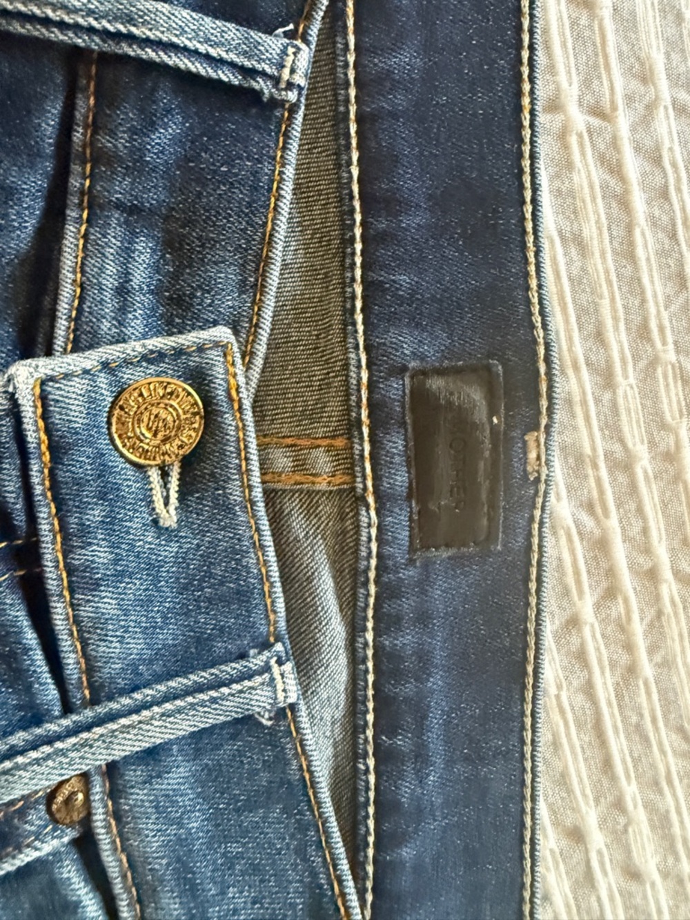 MOTHER Cropped Raw-Hem Jeans - Dark Blue - Picture 5 of 5